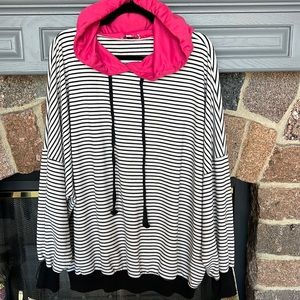 Andree long sleeve w/hood